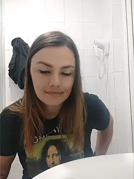 KrissSexi online show from June 26, 2026, 7:47 am