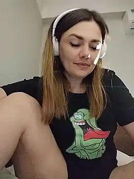 KrissSexi online show from June 20, 2026, 10:37 pm