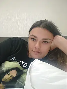 KrissSexi online show from July 22, 2026, 6:21 pm