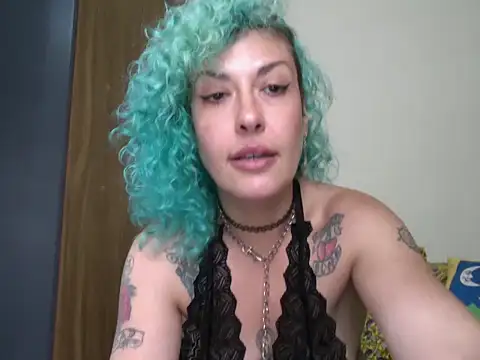 MariLouM online show from March 3, 2026, 5:31 pm