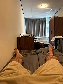 Snapshot of mihaixxx1 chatting on September 24, 2025, 2:12 pm mihaixxx1 online show from September 24, 2025, 2:12 pm