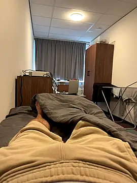 Snapshot of mihaixxx1 chatting on September 27, 2025, 1:50 pm mihaixxx1 online show from September 27, 2025, 1:50 pm