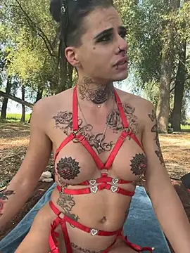 Gianina-Ts online show from July 30, 2026, 1:10 pm
