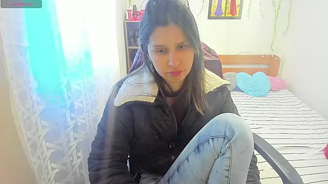 lauren ashlee online show from October 28, 2025, 2:27 pm