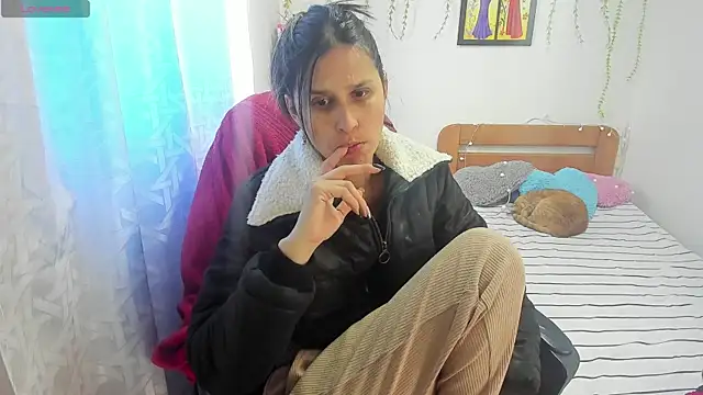 lauren ashlee online show from October 29, 2025, 3:33 pm