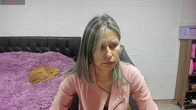 lauren ashlee online show from February 5, 2025, 1:54 pm