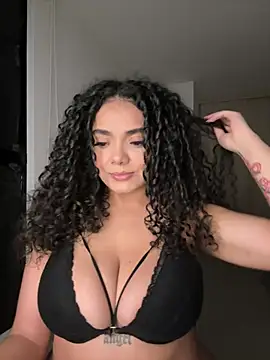 Mariecurl online show from July 11, 2026, 3:18 am