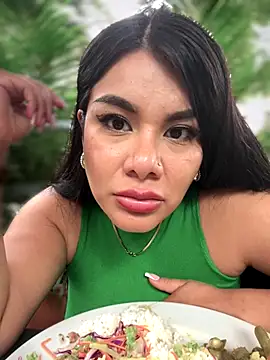 Insane Issa online show from December 20, 2025, 7:06 pm