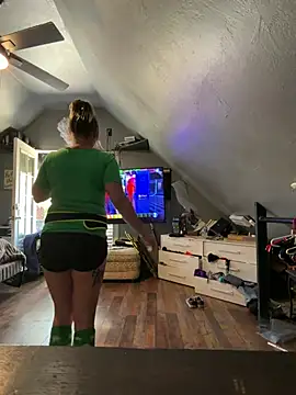 SummerBlueMoon online show from March 17, 2026, 6:00 pm