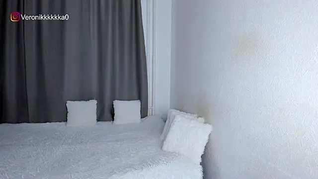 Veronikkkkka online show from October 13, 2025, 2:18 pm