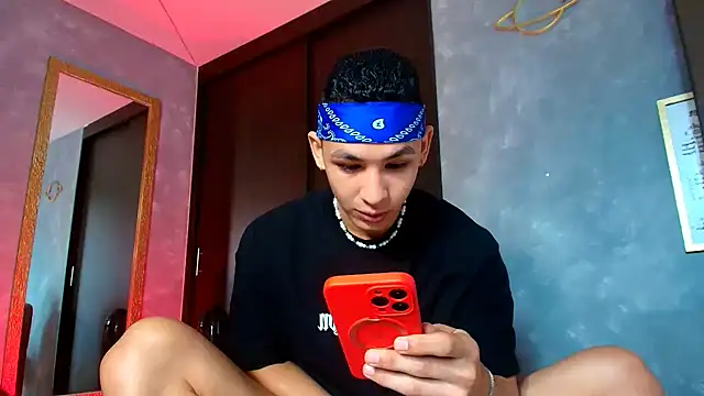 liuscast22 online show from October 10, 2025, 2:40 pm