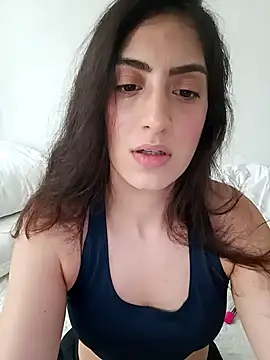 Snapshot of MIYESSI chatting on March 18, 2026, 8:21 pm MIYESSI online show from March 18, 2026, 8:21 pm