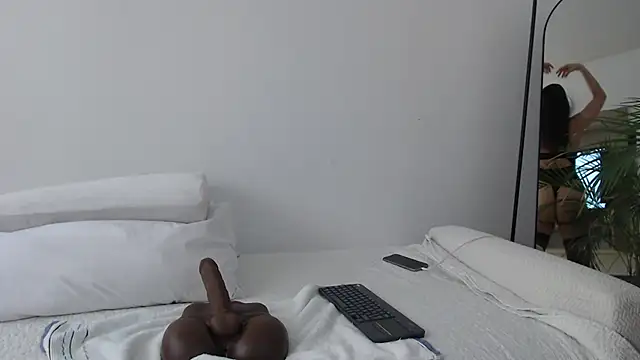 Snapshot of MIYESSI chatting on February 23, 2026, 6:52 pm MIYESSI online show from February 23, 2026, 6:52 pm