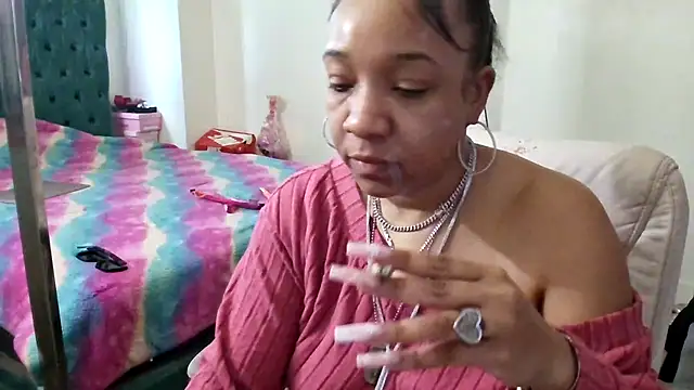 YasmineMinaj online show from January 12, 2026, 6:04 pm