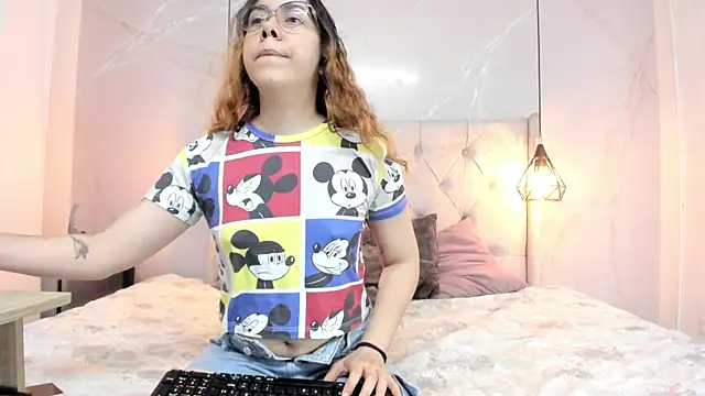 SakuraLee  online show from November 18, 2025, 2:53 pm