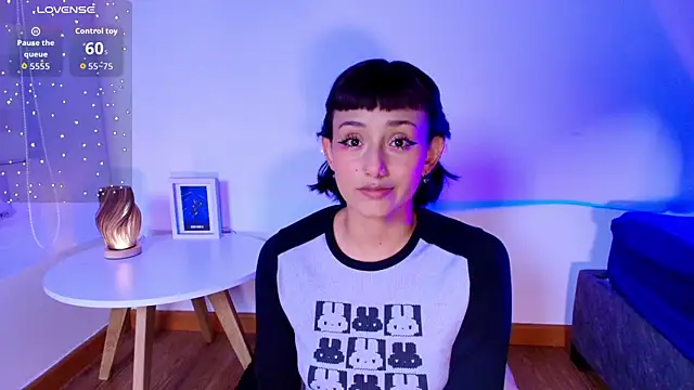 tati cardenas online show from June 14, 2026, 3:41 am