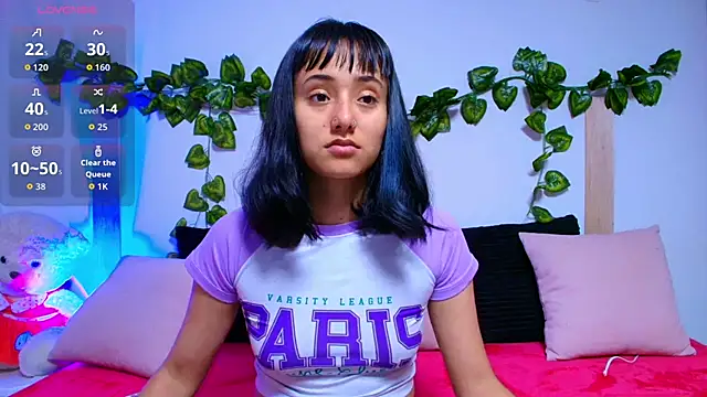 tati cardenas online show from October 16, 2025, 4:43 am