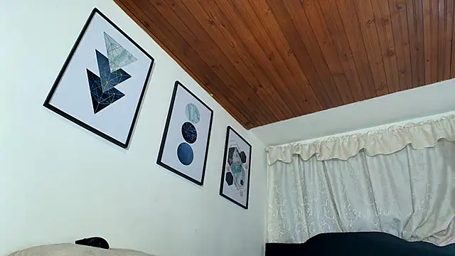 sam her online show from October 24, 2025, 9:03 pm