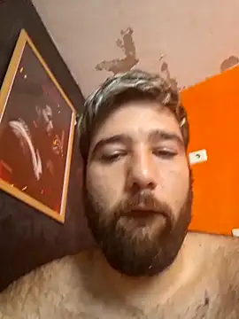juuuaniii online show from June 20, 2026, 2:44 pm