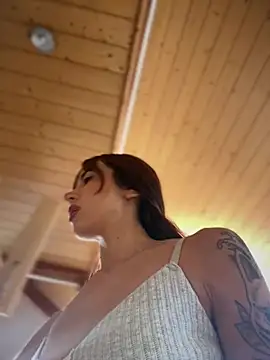 lauravasquez online show from July 31, 2026, 9:30 am