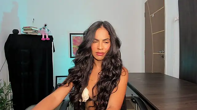 camille-rose online show from March 20, 2026, 7:59 pm