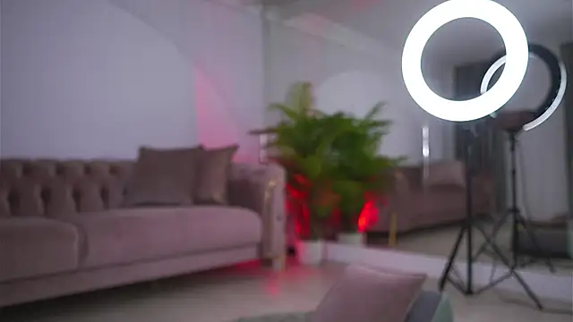 Abbela White online show from September 9, 2025, 7:07 am