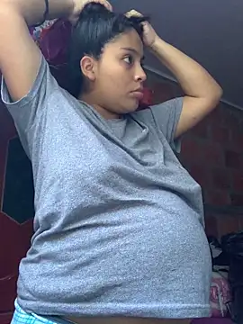 moncerrat luna online show from September 28, 2025, 10:06 pm