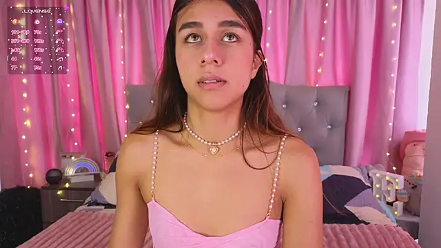 Emiily Scott1 online show from March 5, 2025, 2:12 pm