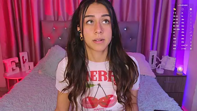 Emiily Scott1 online show from June 11, 2026, 1:05 am