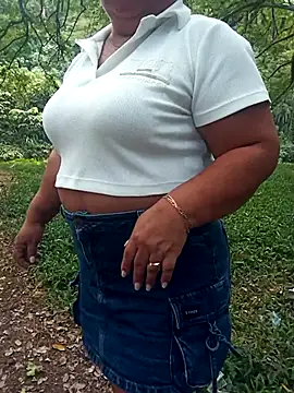 HORNY MATURE25 online show from October 19, 2025, 5:37 pm