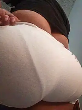 HORNY MATURE25 online show from June 20, 2026, 12:59 am