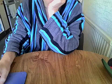 daddyflash online show from November 4, 2025, 10:52 am