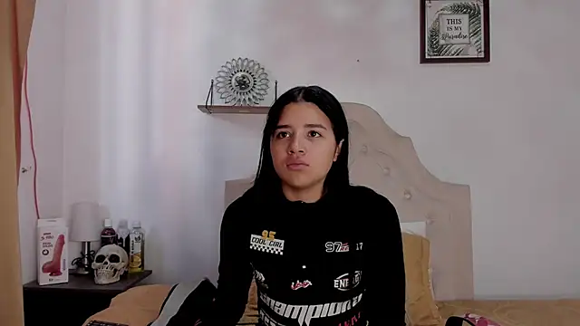 aliice walker  online show from October 1, 2025, 12:42 pm