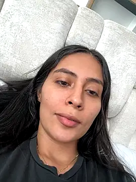 Sophie  Foxxx online show from September 19, 2025, 7:29 pm