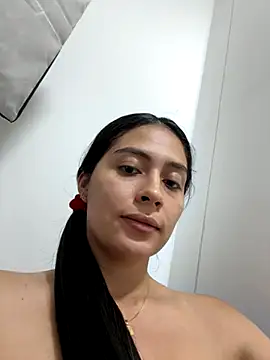 Sophie  Foxxx online show from October 13, 2025, 1:18 am