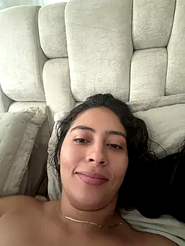 Sophie  Foxxx online show from December 3, 2025, 3:11 pm