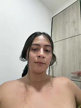 Sophie  Foxxx online show from June 26, 2026, 1:55 am
