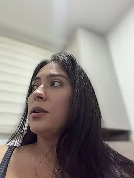 Sophie  Foxxx online show from April 22, 2026, 4:30 am