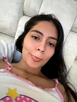 Sophie  Foxxx online show from October 15, 2025, 7:22 pm