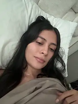 Sophie  Foxxx online show from September 26, 2025, 1:07 pm