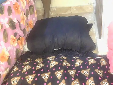 Pretty hazel online show from October 13, 2025, 4:14 am