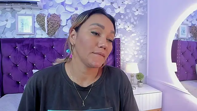 dalila salazar online show from June 27, 2026, 3:01 am