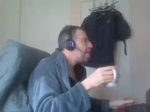 ptitcanard60600 online show from January 30, 2025, 1:09 pm