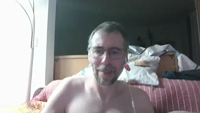 ptitcanard60600 online show from June 27, 2026, 10:49 pm