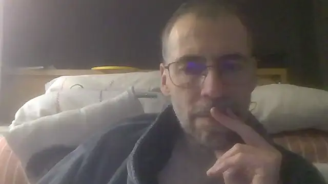 ptitcanard60600 online show from September 30, 2025, 10:05 pm