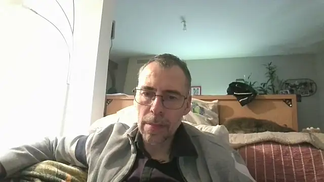 ptitcanard60600 online show from May 6, 2026, 8:57 pm