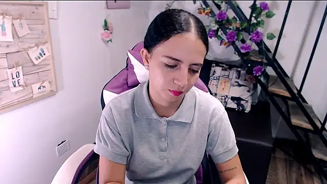 samantha baby  online show from July 2, 2026, 5:52 pm