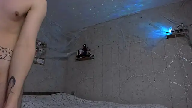 Mark Bearcub online show from December 24, 2024, 12:00 am