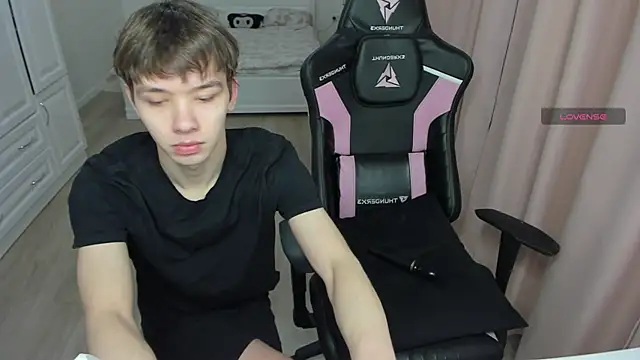 lil cassie online show from March 3, 2025, 5:37 am