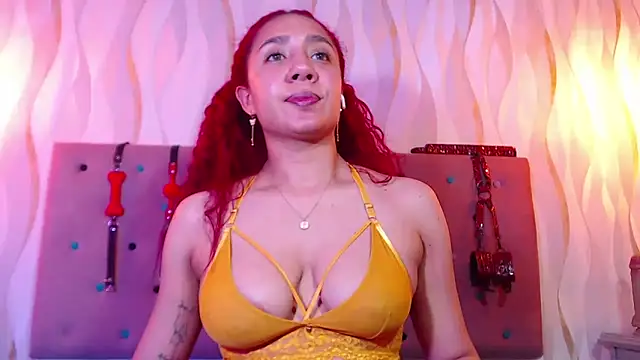 IsabelaLatina online show from February 28, 2026, 4:45 am